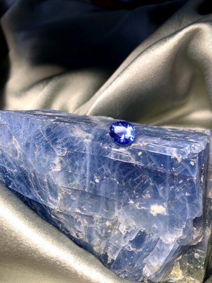 Natural Faceted Gemstone 02